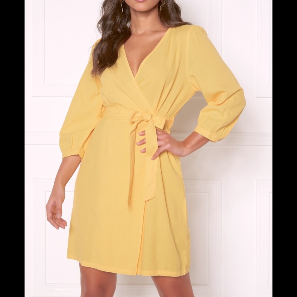 Wrap cotton dress with self-tie belt